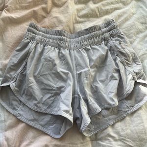 Lululemon tracker shorts
